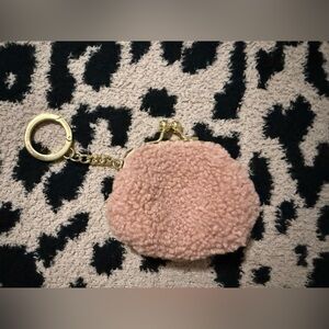 VICTORIA SECRET / PINK Pink Fuzzy Keychain KISSLOCK